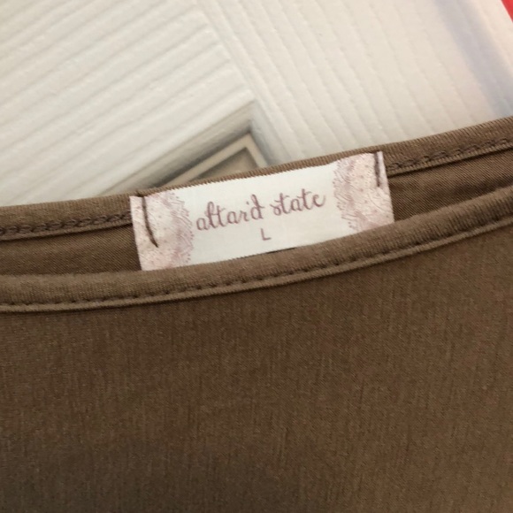 Altar’d State tan tunic - Picture 2 of 3